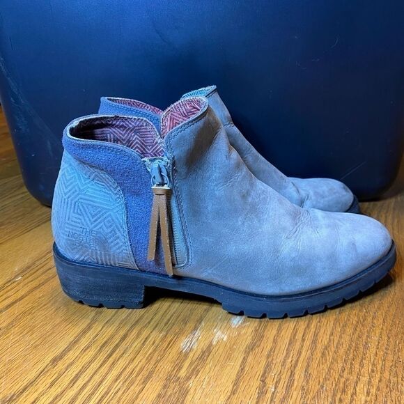 The North Face Bridgeton Bootie size 8.5 - Picture 9 of 9